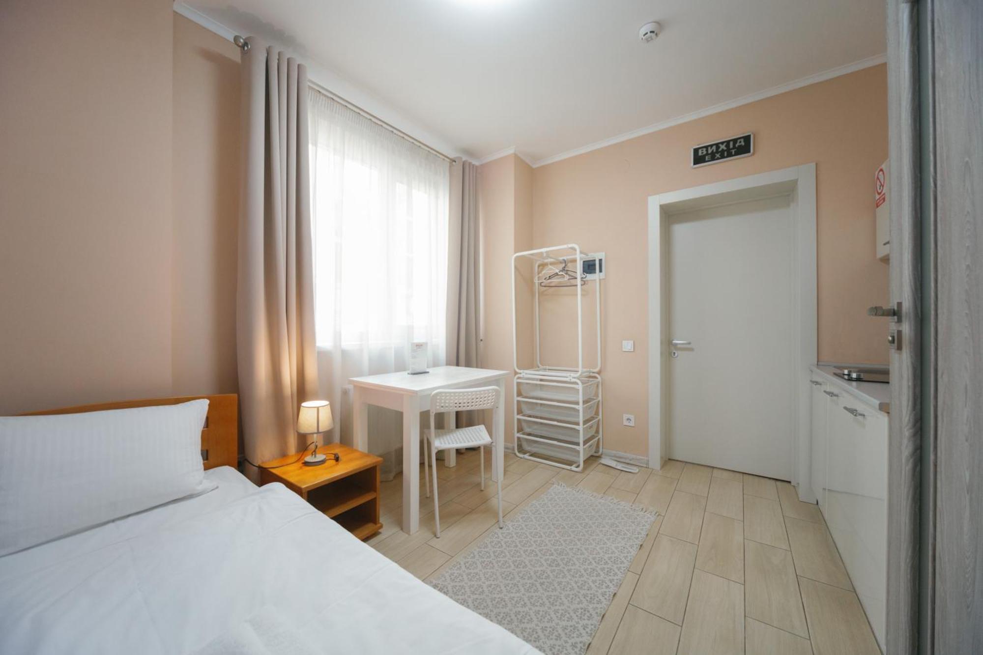 Bonapart Lviv Bagian luar foto